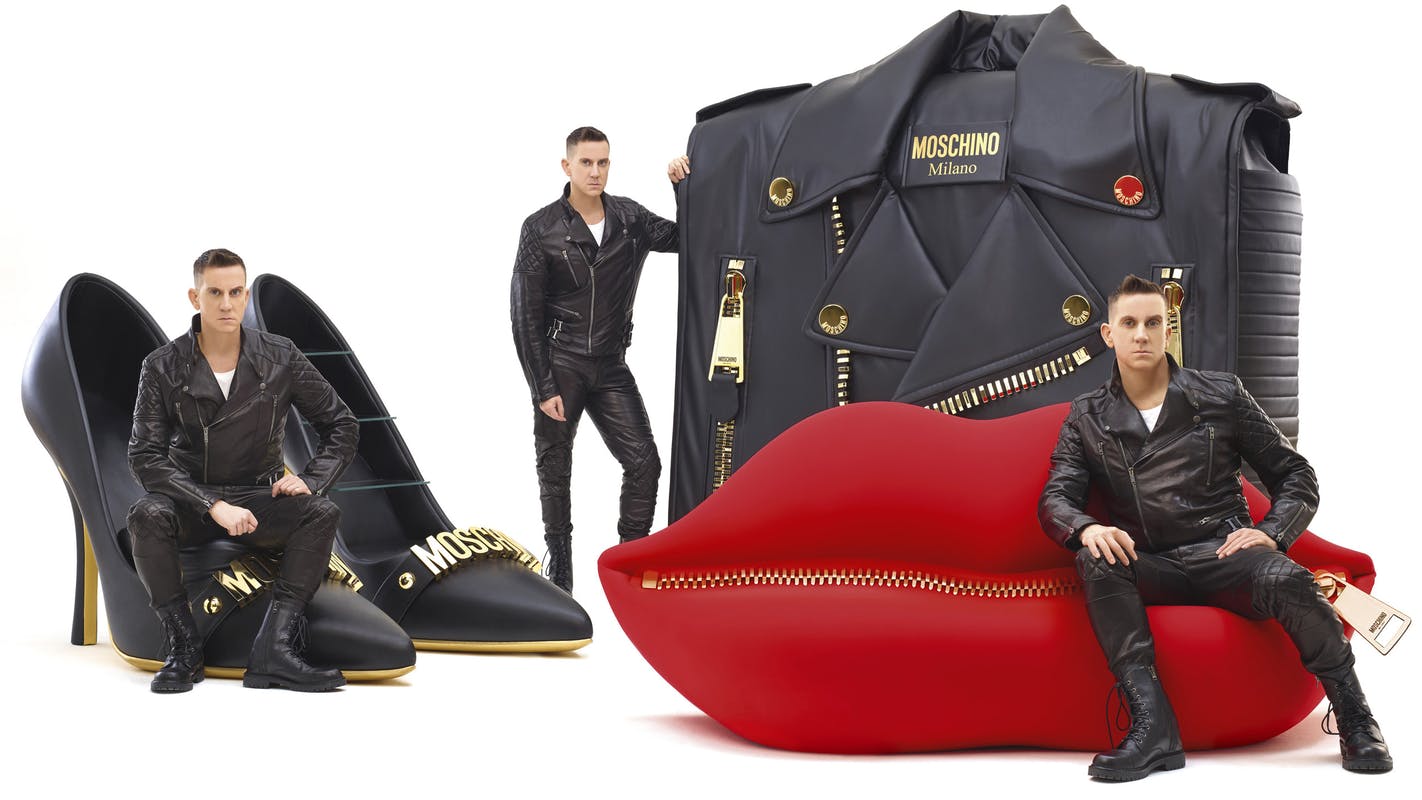 "Moschino kisses Gufram" + desiner: Jeremy Scott