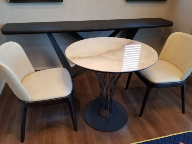 Cattelan Italia NIDO KERAMIK BISTROT テーブル、MAGDA COUTUREチェア